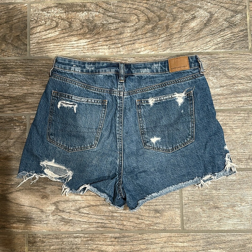 American Eagle Comfort Stretch Waistband Jean Shorts Size 12 - Picture 2 of 2